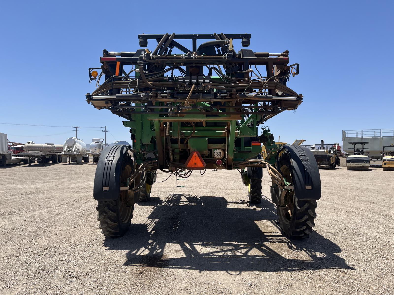 ./imagenes/INVOICE/2019/17638/ASPERSORA AUTOPROPULSADA JOHN DEERE 4730 (5).JPG